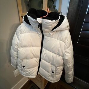 Michael Kors Kids Puffer Jacket in White and Black